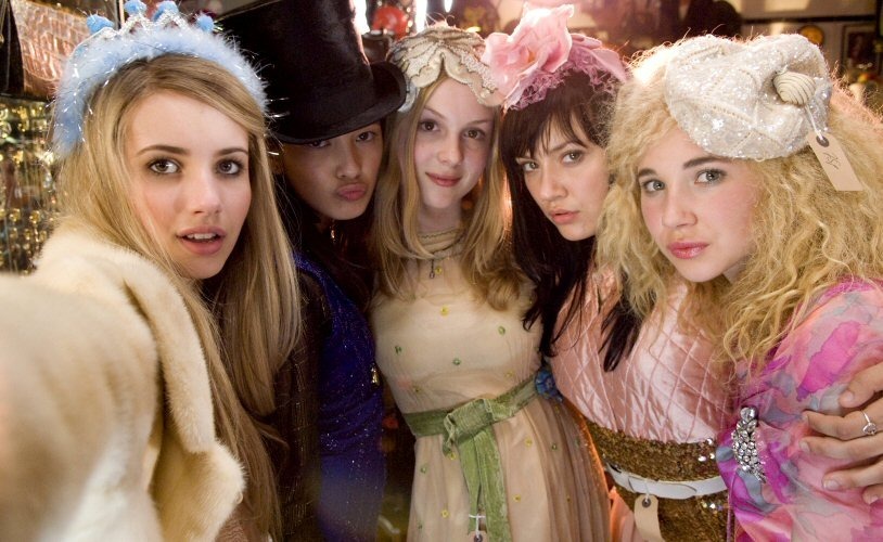aislinginwonderland:  (via english-rose) so much love for this movie   silly question