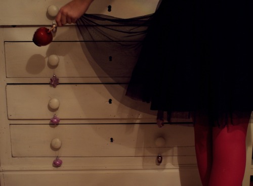 my afternoon consisted of… tulle skirts and toffee apples, yum and yum!