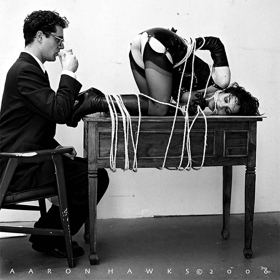 modsmut:  danaewhispering:  libraryvixen:  stay by aaron hawks  