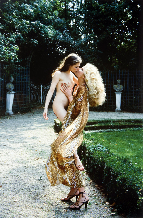 Chateau d'Aunoy II photo by Helmut Newton, 1977  |  #2