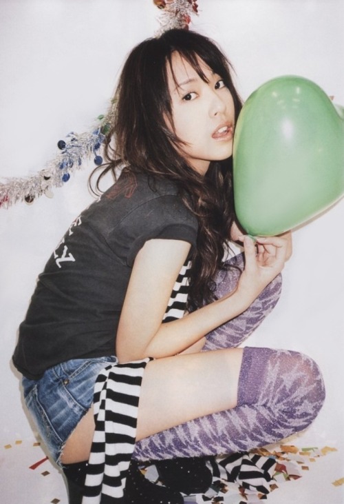 nezunoban: thegirlnotnaked:ganko-oyazi:My favorite actress/erika toda ← ← oyazi wrote(via sinndatoom