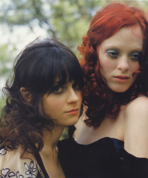 comelylittletree:  zooeydeschanel