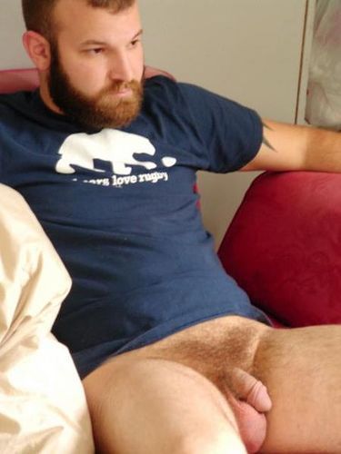 greatlakesguy2:  mixmutt:  Me in my SF Fog shirt.  Bears love rugby.  so hawt!!  I just want to