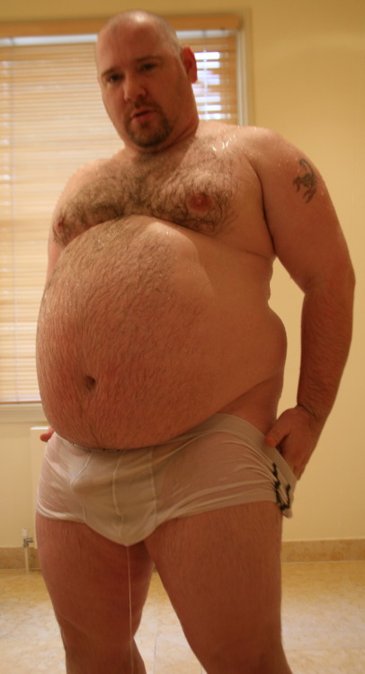 thebigbearcave:  stockyblokesandrealmen:  (via ilikechubbyandbigcock, tugboatmen) Pat looks fucking hot in these shots! You gonna post the other ones of these too?  dude i posted them ALL. peek my archive
