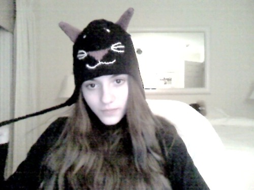 igotosleeptodream:  just needed to share the fact that i wore a cat hat today XD   I am very jealous.