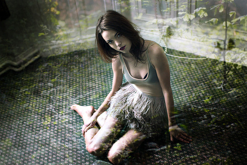 hannastrainstation:  killmetheking:  clavicula:  Caroline Bonarde Ucci   