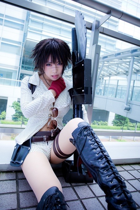 petapeta: reretlet:  pinto:yuria:[嘉神蒼] デビルメイクライ4: レディ - コスプレCure