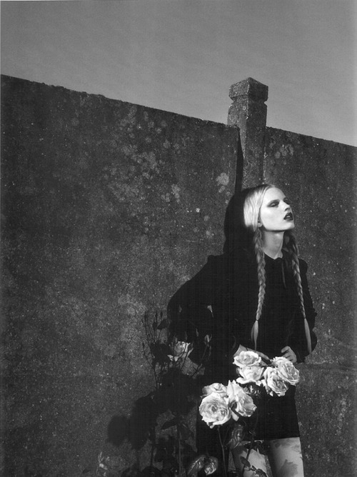 spinningbirdkick:  (via spookytheatre)  (via triptripriptriprip-deactivated2)
