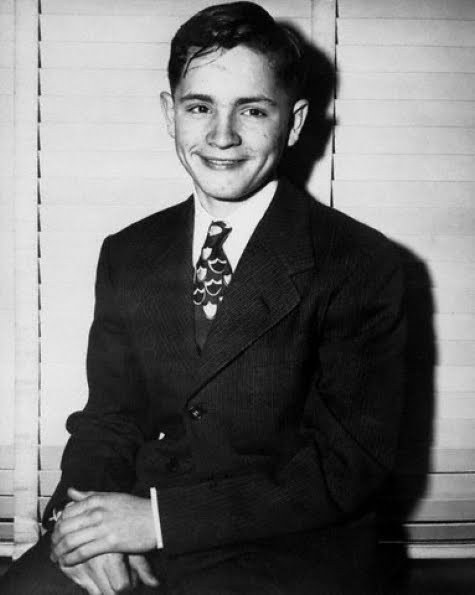 Porn Pics Charles Manson in 1958.