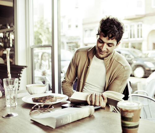 alwayscurious:  Morning Time… (via *Cinnamon) 