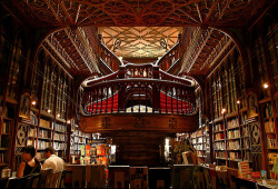 (via thingssheloves) I want a library like this in my home. I will have it one day. I&rsquo;ll hold book clubs!