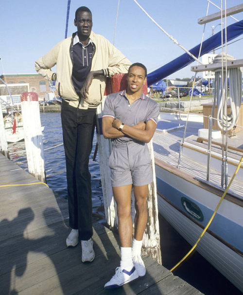 Manute, let’s go half on a boat!