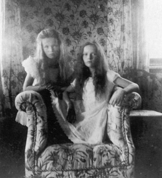 bunnymitford:  Olga and Tatiana I have this framed on my bedroom wall 