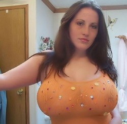 bigboobworld:  Big Titty Girl 