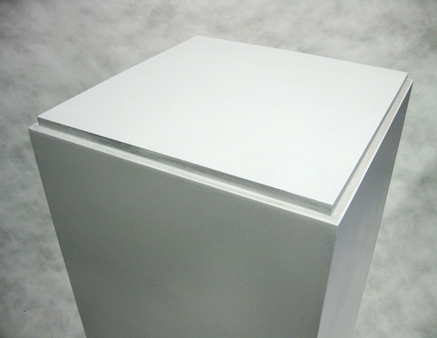 A recent pedestal commis­sioned by Sperone Westwater.