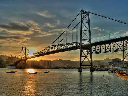Ponte HercÃ­lio Luz (via Japa Back to Floripa!!!)