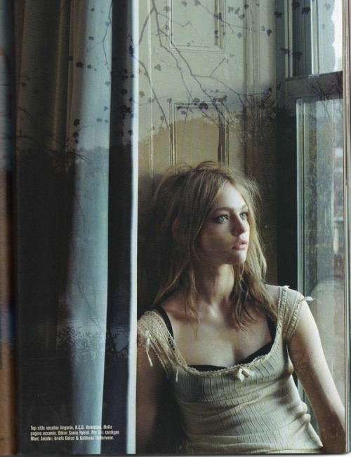 madamezucker:  paganpoetry:  eatmorepie:  suicideunderground:  xdarkling:hazelweatherfield:(via modellove)    