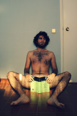 hairymenofcolor:  Hairy Men of Color  (via fuckyeahhairylegs)