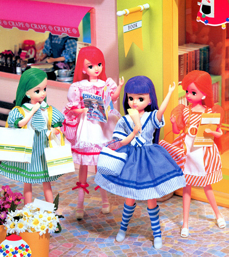 Licca Photo Paper Doll (via Peppermint Kiss Kiss)