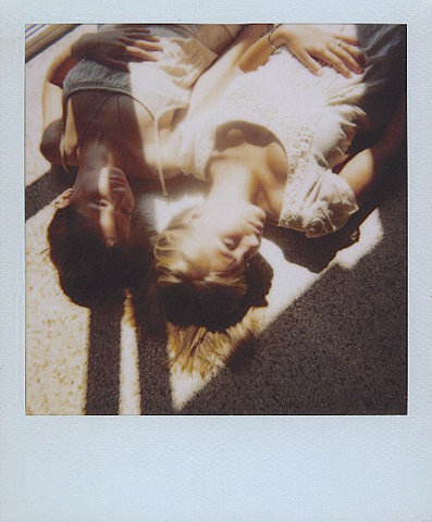 apassingfeeling:  cleanbreaks:(via albertcoupon) 
