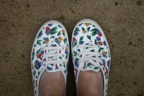 goodgirlsgotoheaven:  (via pipedreamfantasy) want!   yay i have them!