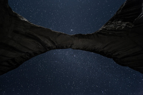 © Blake Gordon Looking upward underneath Sipapu Natural Bridge in Natural Bridges National Monument,