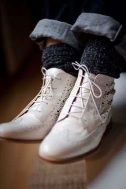 (via misswallflower) I want these boots so