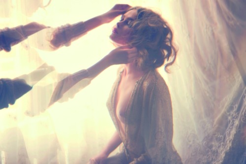 madamezucker:  crowcrow:  (via znznzn)  