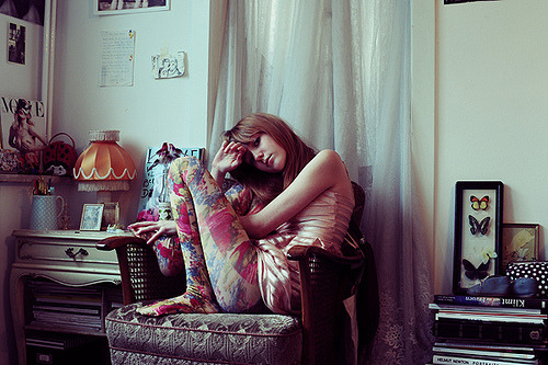 warhol-dreams:  (via love-untaught) one day, i will own tights like these. 