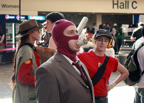 (via theblupyro)MENTLEGEN(the one and only cosplay I’d ever do. Red Spy ftw! I’d also we