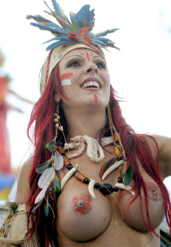 fuckyeahbraziliangirls:  brazilianbikinis:  More! Carnaval Brazil 2010 - 04  