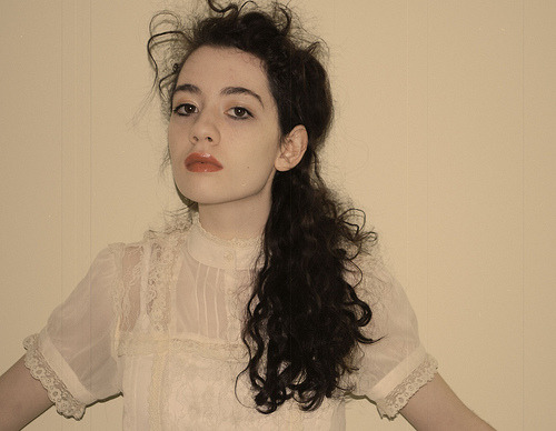 swelterheart:  (via Pretty Little Riddles) 