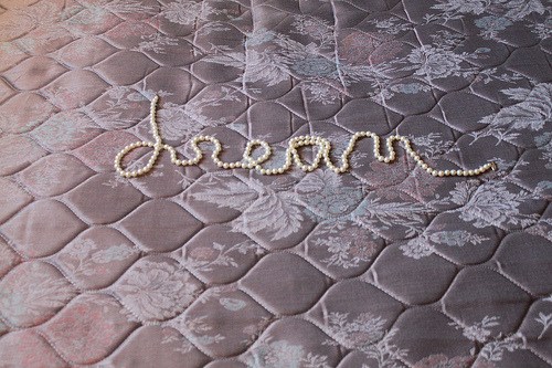 -lucid-dreamer-:  (via theindiehippie) 