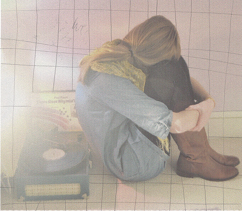 hannastrainstation:  apassingfeeling:  (via melt into spring)  