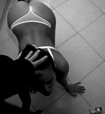 Menininha obediente (^_^)   