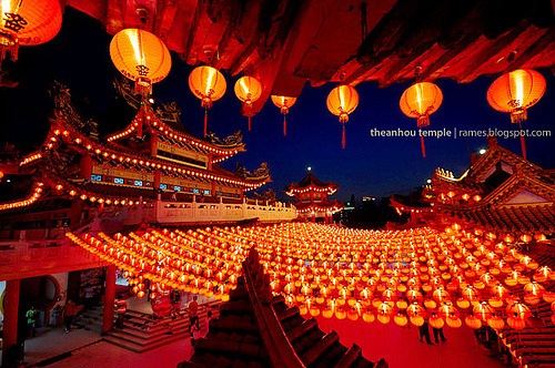 TheanHou Temple on Chinese New Year (via Rames Studios)