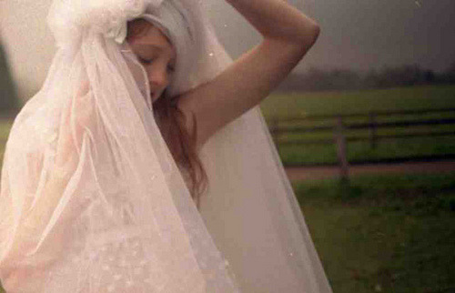 igotosleeptodream:  knockturn:  (via see through fabric)  