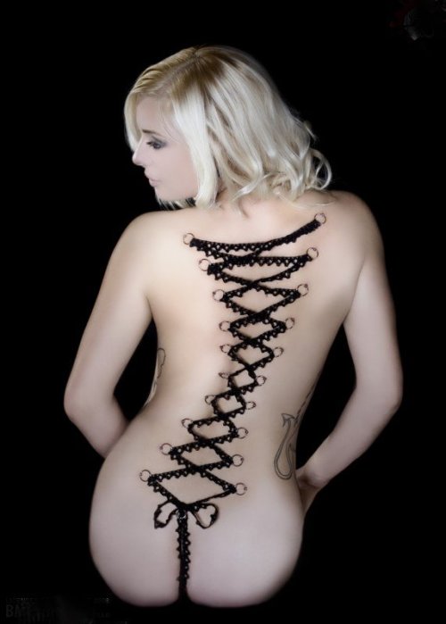 http://filthydarkporn.tumblr.com/post/408438149