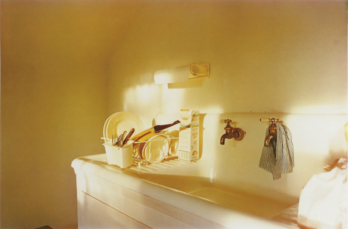 Untitled (St. Simon&rsquo;s Island, Georgia) photo by William Eggleston, 1978