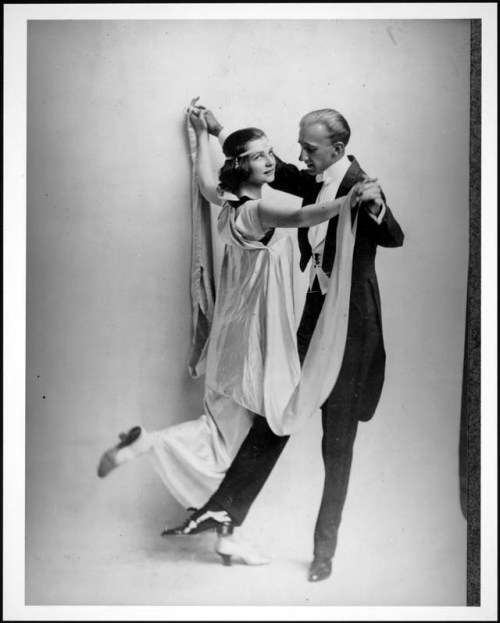 gh2u:  lacontessa:  Vernon and Irene Castle. (via) 