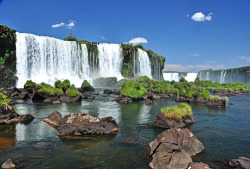 nuttboxx:  Iguazu Falls (via Seattle Miles) 