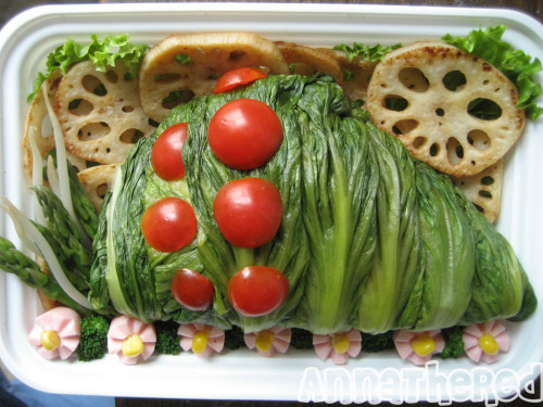 stringsofthestringsoflife:  kogumarecord:  Ohmu bento! (via kickintheheadcomic)