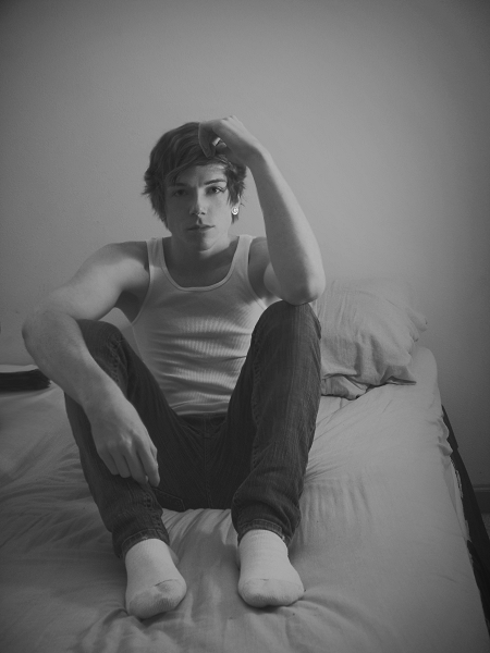 oddoul:  (via socksandundies, socksandundies)   (via oddoul)
