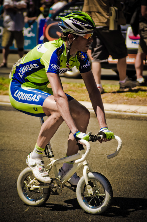 petapeta:  pedalfar:  2009 TDU Stage 6 Adelaide City 3 (via jag’s not here)