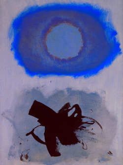 endlessquestion:  weepieschagall:  antelucanhourglass:  Adolph Gottlieb, Blues, 1962 In the late 1950s, Adolph Gottlieb started his “burst” paintings, a series of works that showed smooth, round areas of color above vigorous brushstrokes and splatters.