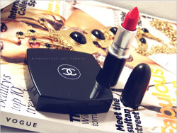 peacelovechanel:  (via locamaniaco)