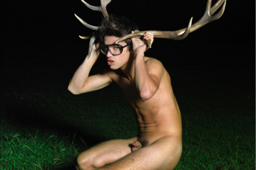 (via nakedmenilike, )