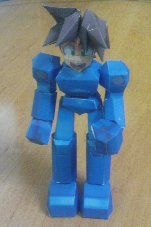 Rock Volnutt (from Mega Man Legends) papercraft. The nice thing about PlayStation-era character models is that they’re not too intricate to convert to papercraft.
Also seen at Paperkraft: this adorable model of Powered Up-style Mega Man!
[Via...