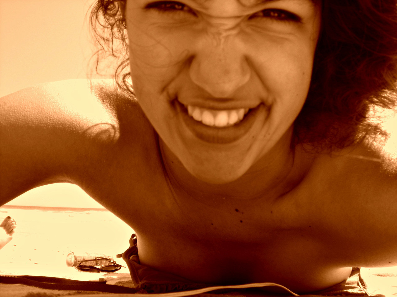 bellbottombluess:  Thought I should post this again. me a year ago on the beach…
