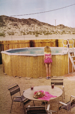 Sore-Thumbelina:  Siri Tollerod In ”Desert Rose” By Venetia Scott (Vogue Uk